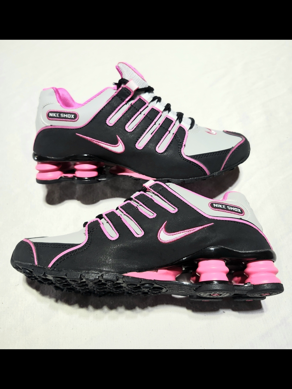 Hot New Women’s Size 8 Nike Shox NZ Athletic Casual Sneakers